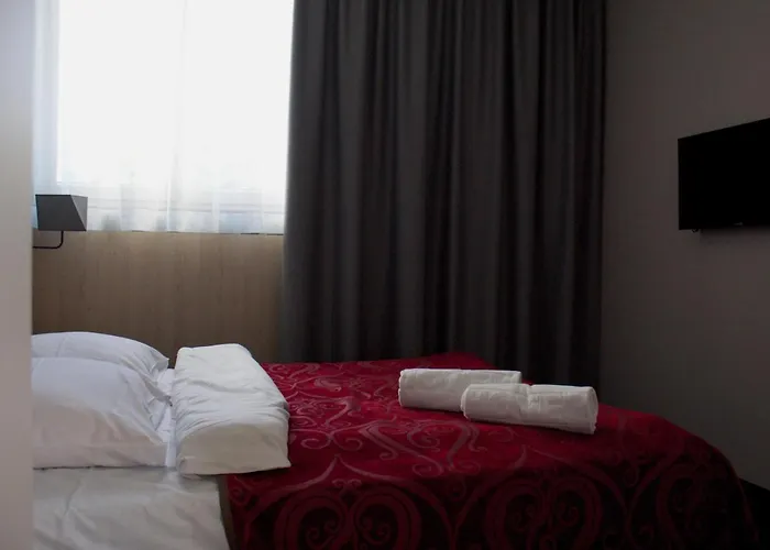 Pod Lipami Hotel Legowo photo