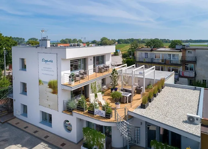 Elegante Apartments & Jacuzzi Wladyslawowo - Adults Only photo