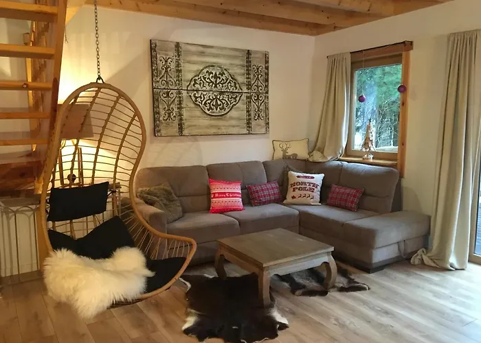 Deluxe Holiday Zdrojowa -Willa typu Alpejskiego w Borach Tucholskich-Całoroczna Balia z jacuzzi-Prywatny las i strumyk -Duża Wiata grillowa Osowek zdjęcie