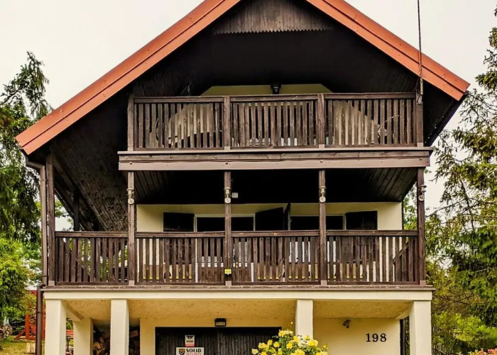 Rozany Ogrod - Dom Pod Lasem, Z Widokiem Na Jezioro I Kominkiem, Rowery, Lodka, Rowerek Wodny Przezmark fotoğrafı