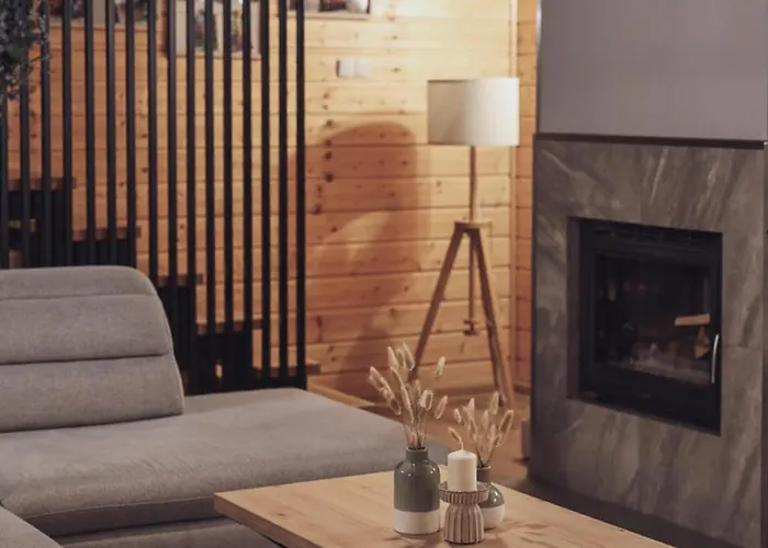 foto di Villa Dom To Za Malo! Caloroczny Dom Z Prywatnym Jacuzzi Borzestowo